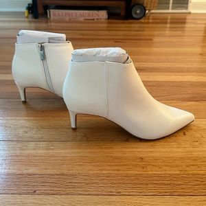 NWT White Kitten Heel Booties